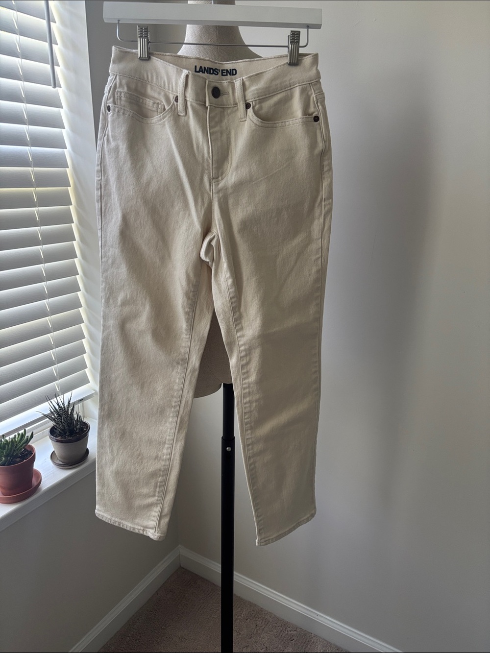 Lands' End Jeans Women's Size 4  Off-White Ivory Straight Leg High Rise